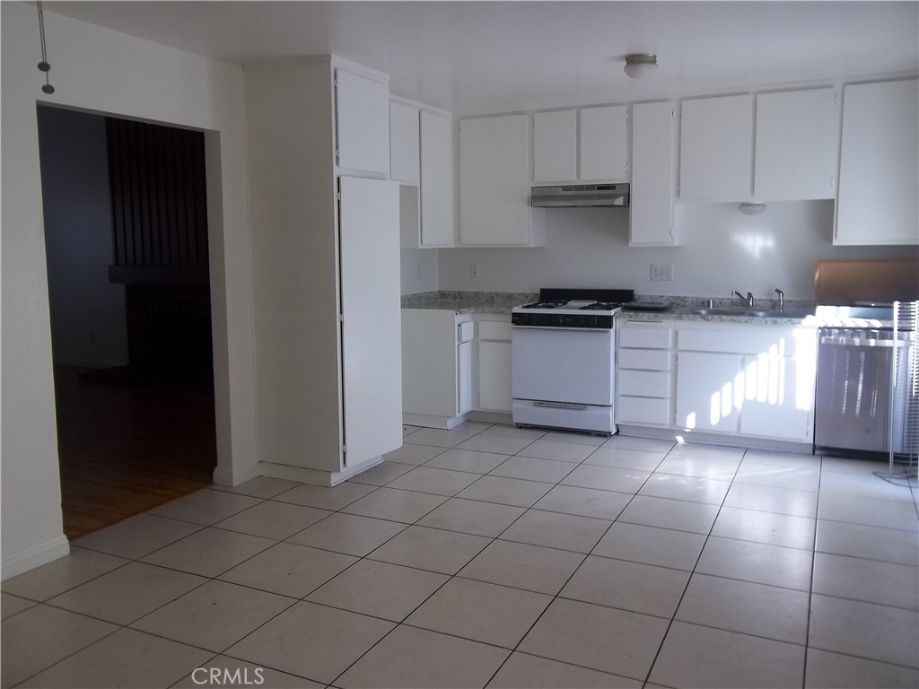6802 Cedar Grove Court, #33, Yorba Linda, CA 92886