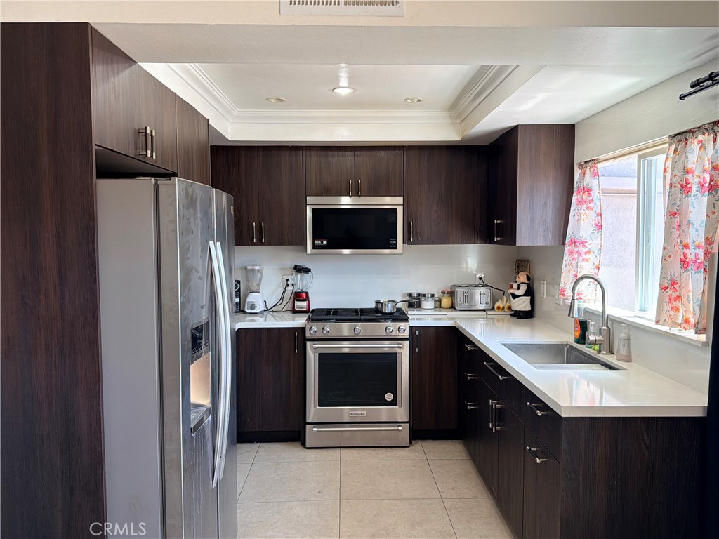 834 S Cornwall, Anaheim, CA 92804