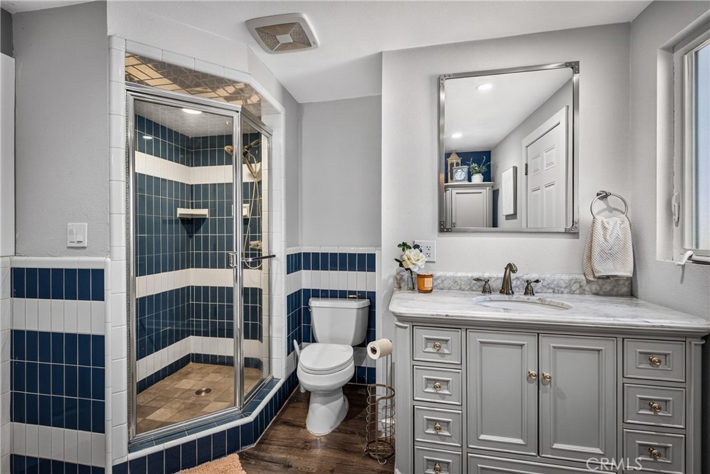 Main bathroom