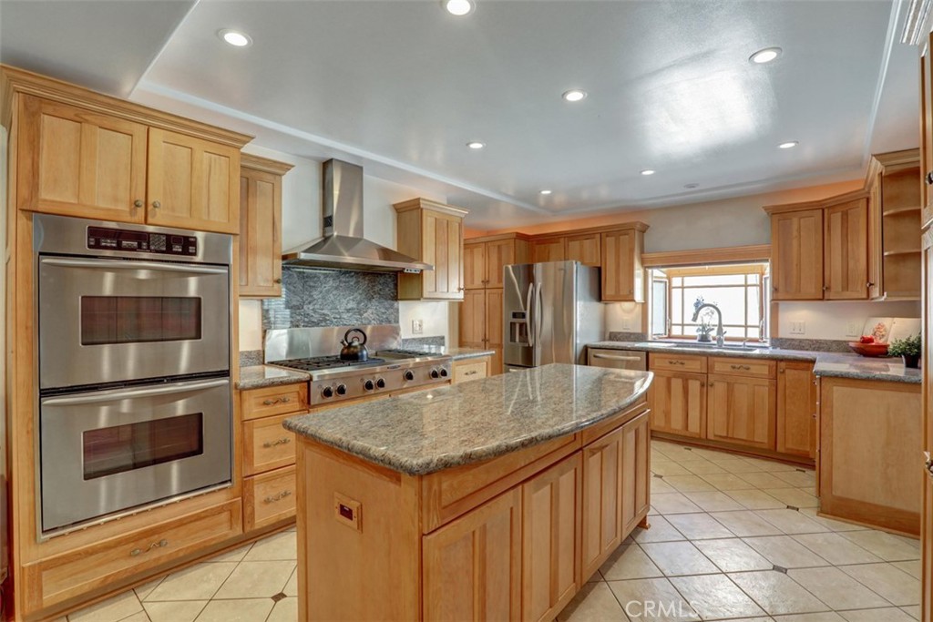 Beautifully recently remodeled Kitchen