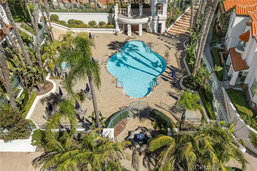 COMMUNITY POOL/SPA