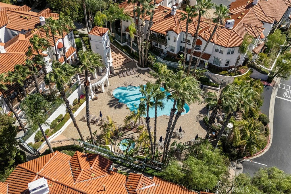 COMMUNITY POOL/SPA
