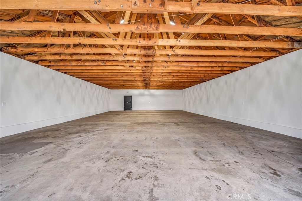 9611 S Vermont Ave, Los Angeles, CA 90044