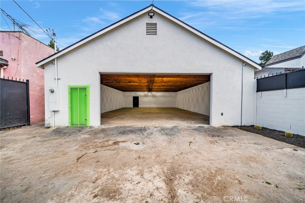 9611 S Vermont Ave, Los Angeles, CA 90044