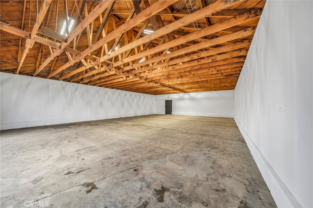 9611 S Vermont Ave, Los Angeles, CA 90044