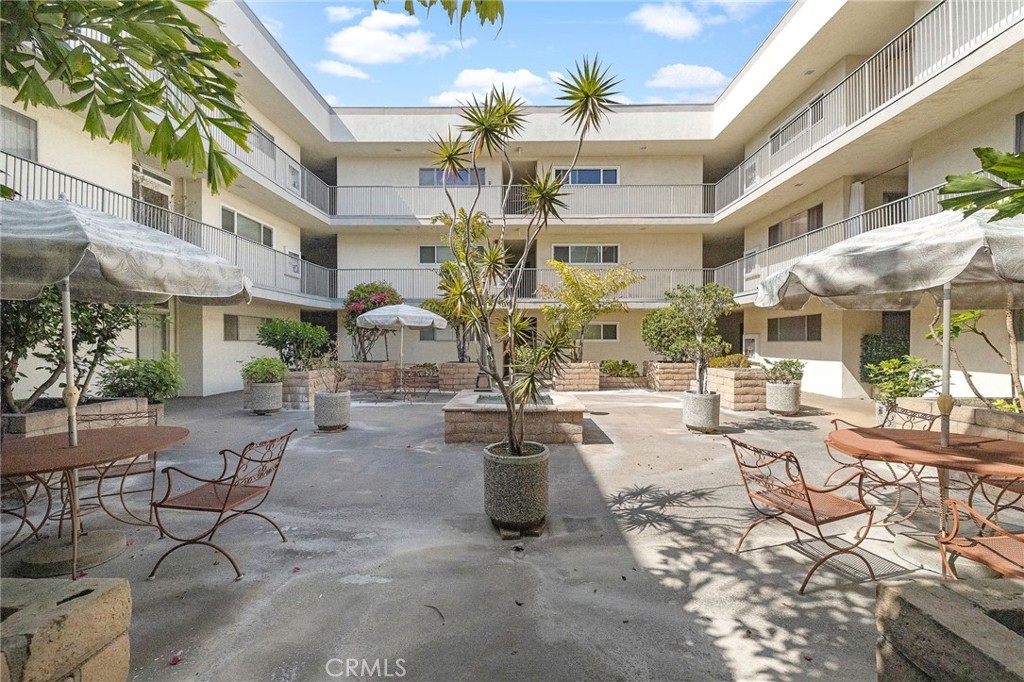 1187 E 3rd, #202, Long Beach, CA 90802