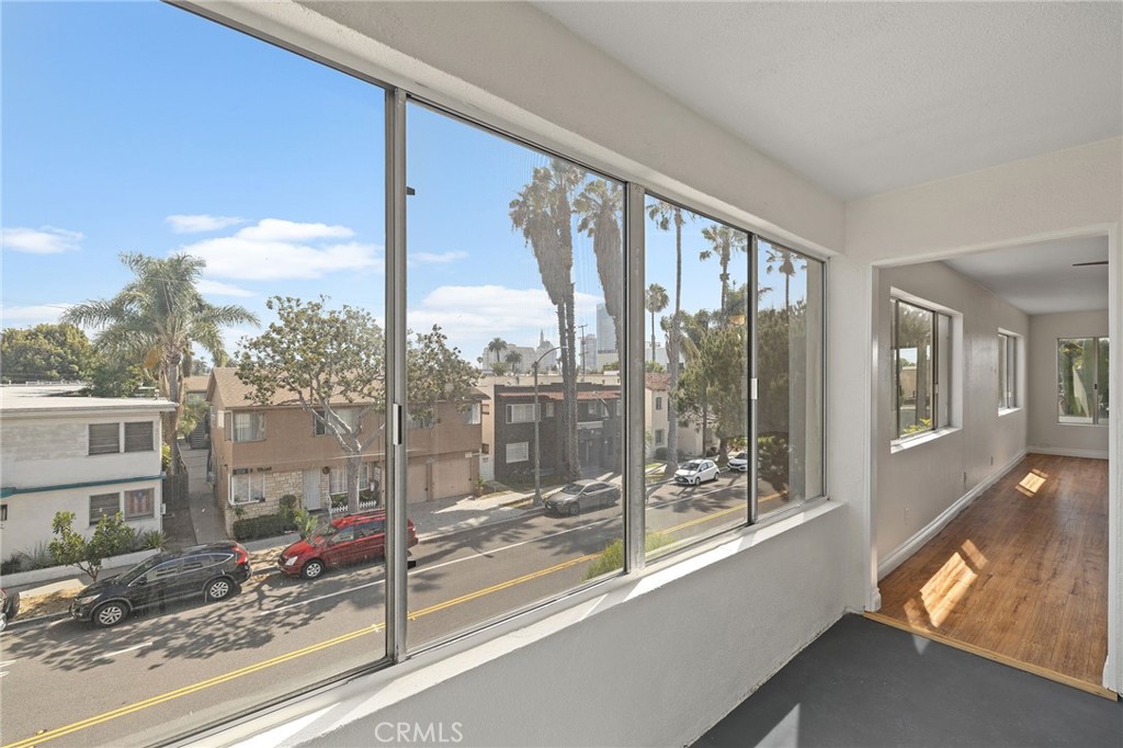 1187 E 3rd, #202, Long Beach, CA 90802