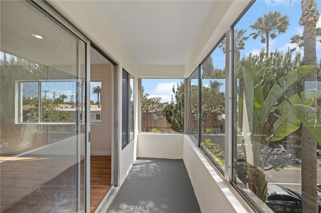1187 E 3rd, #202, Long Beach, CA 90802