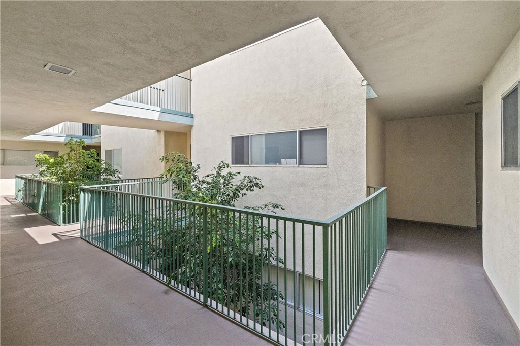 1187 E 3rd, #202, Long Beach, CA 90802