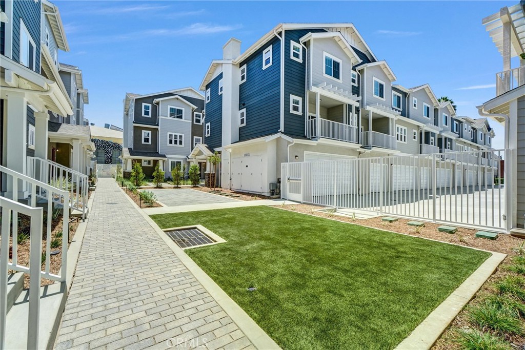 Welcome to 200 E. 14th Avenue #8 Welcome to 200 E. 14th Avenue #8