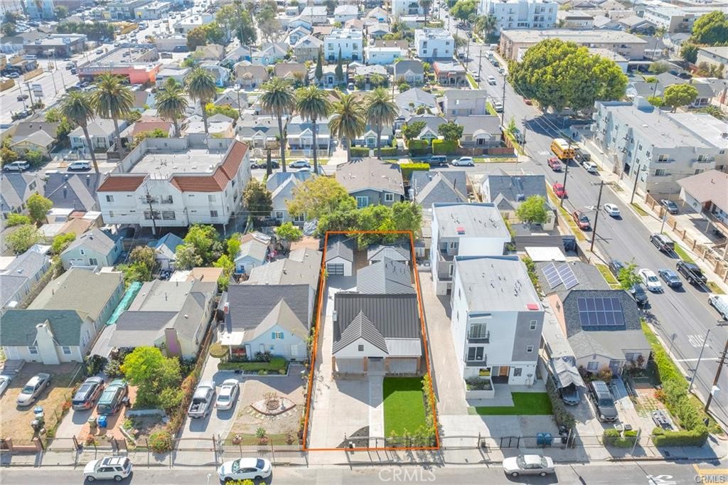 335 N Harvard, Los Angeles, CA 90004
