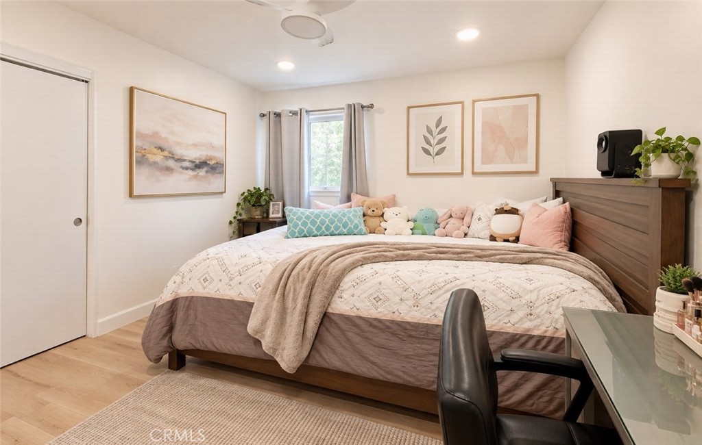 1738 VARNA S, Anaheim, CA 92804