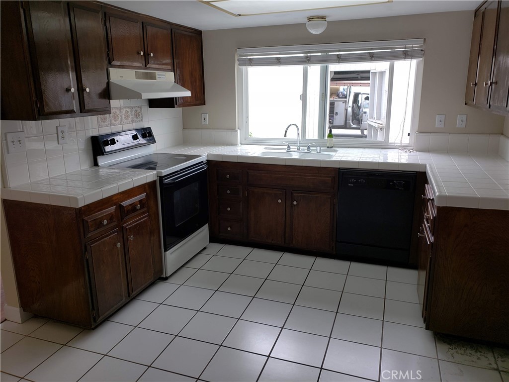 4474 Larwin Avenue, Cypress, CA 90630