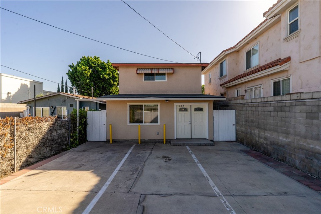805 N Euclid Street, Santa Ana, CA 92703