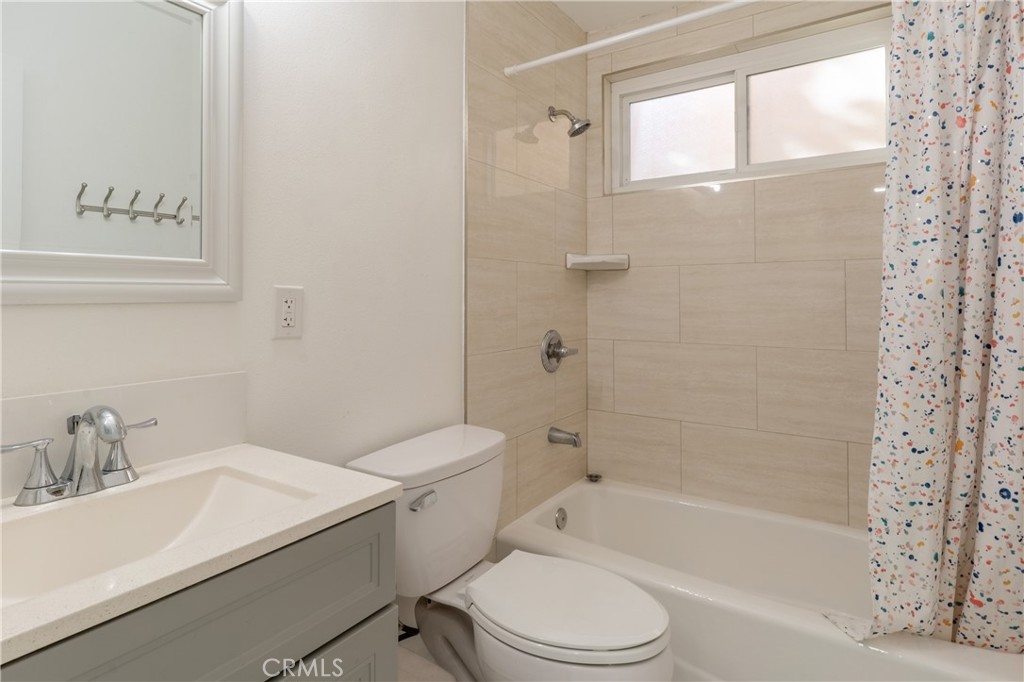 805 N Euclid Street, Santa Ana, CA 92703