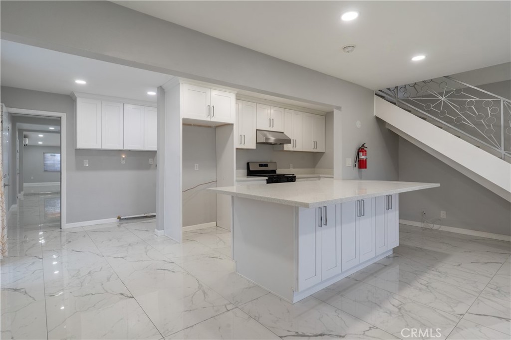 805 N Euclid Street, Santa Ana, CA 92703 805 N Euclid Street, Santa Ana, CA 92703