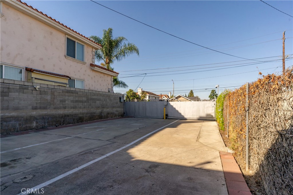 805 N Euclid Street, Santa Ana, CA 92703