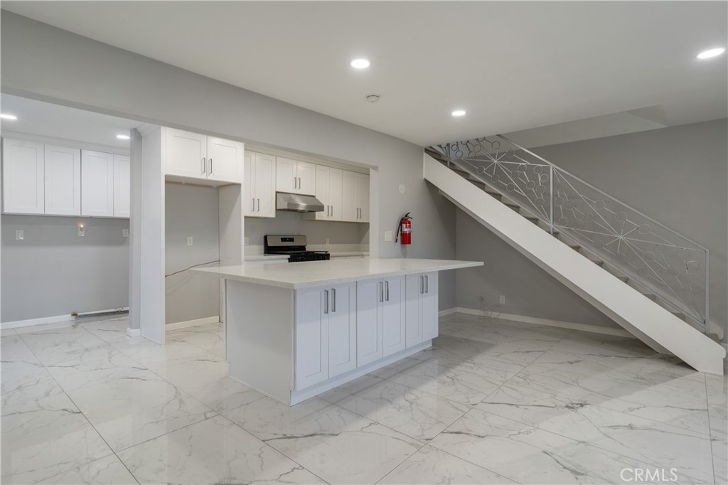 805 N Euclid Street, Santa Ana, CA 92703