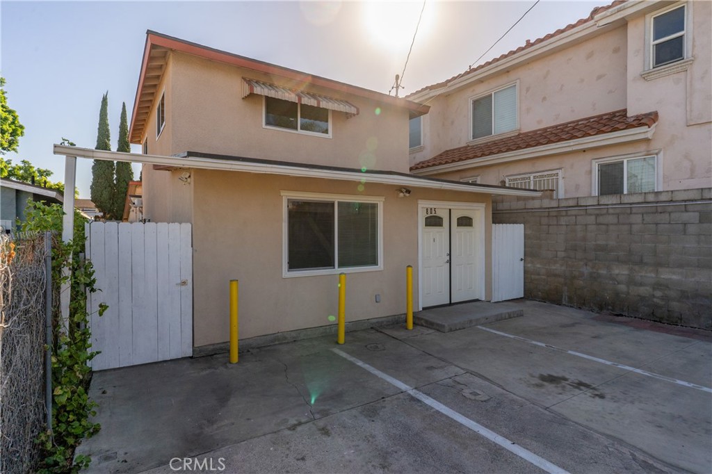 805 N Euclid Street, Santa Ana, CA 92703