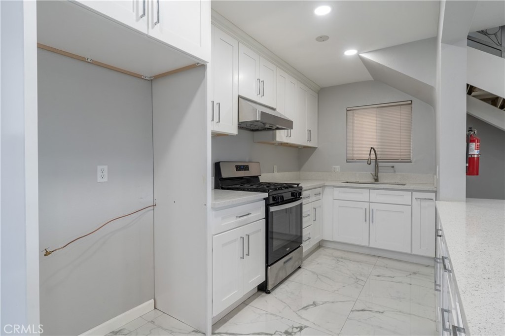 805 N Euclid Street, Santa Ana, CA 92703