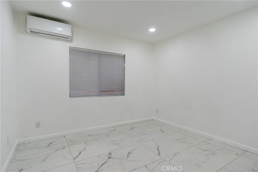 805 N Euclid Street, Santa Ana, CA 92703