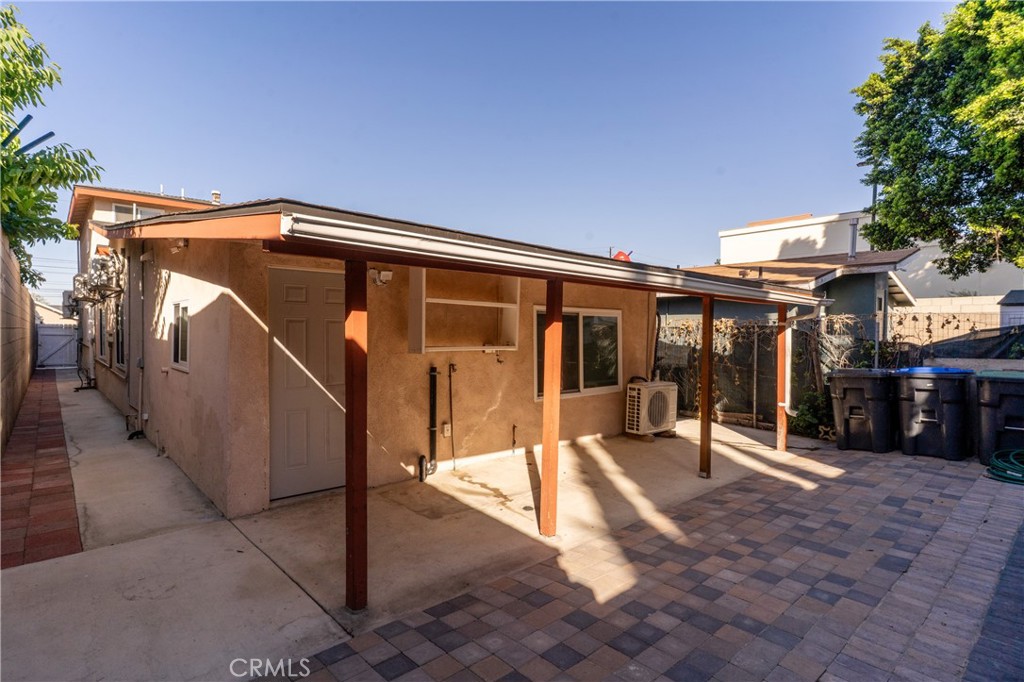 805 N Euclid Street, Santa Ana, CA 92703