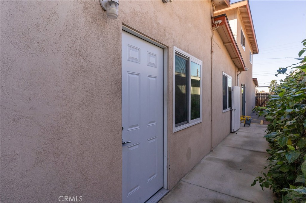 805 N Euclid Street, Santa Ana, CA 92703