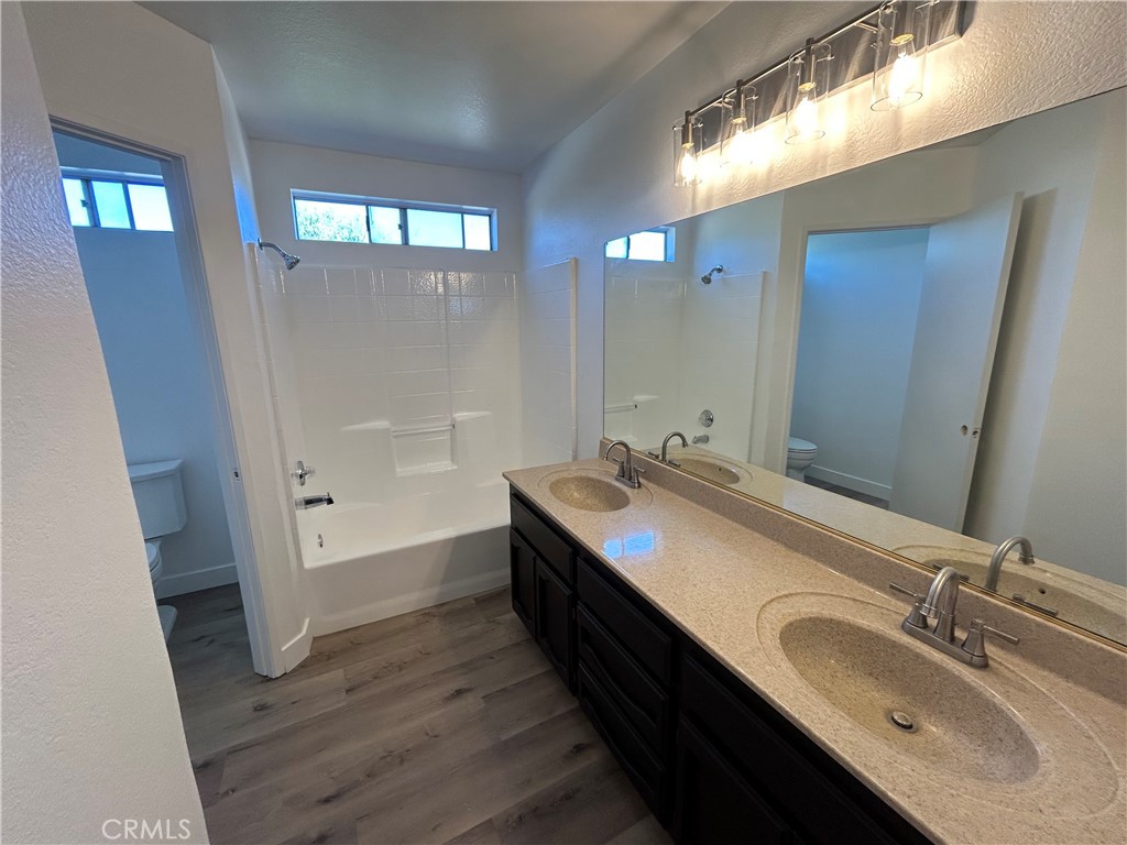 Primary Suite - Bathroom