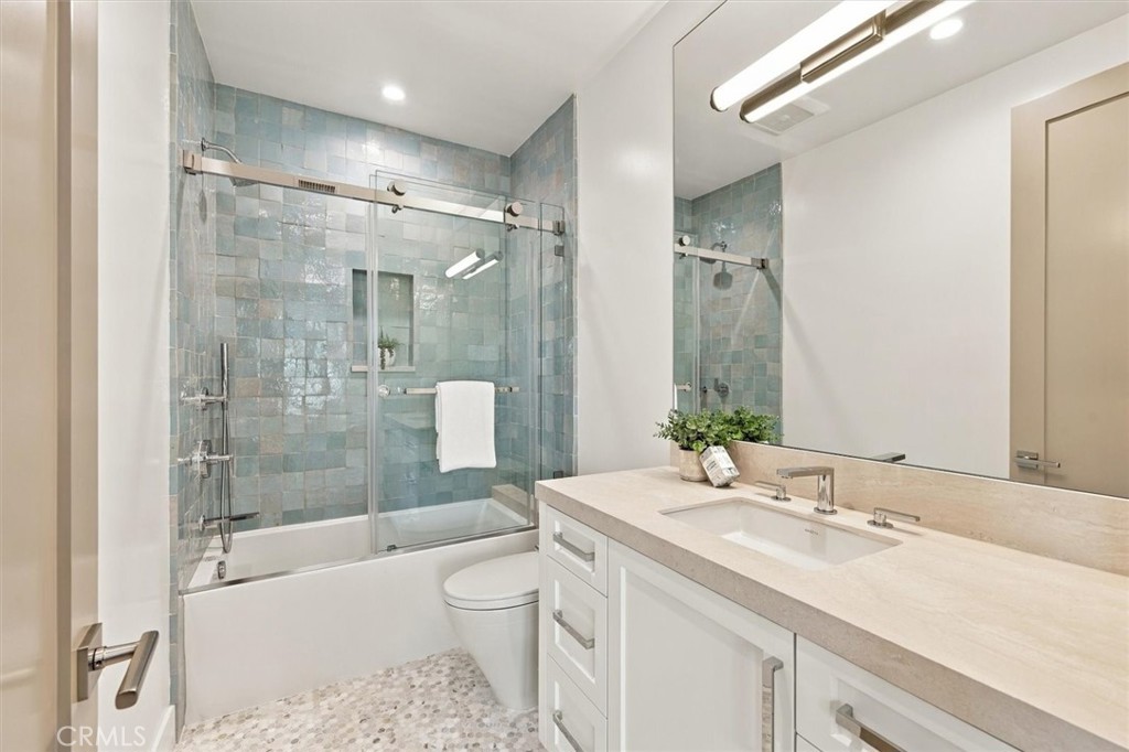 1808 Laurel Ave, Manhattan Beach, CA 90266