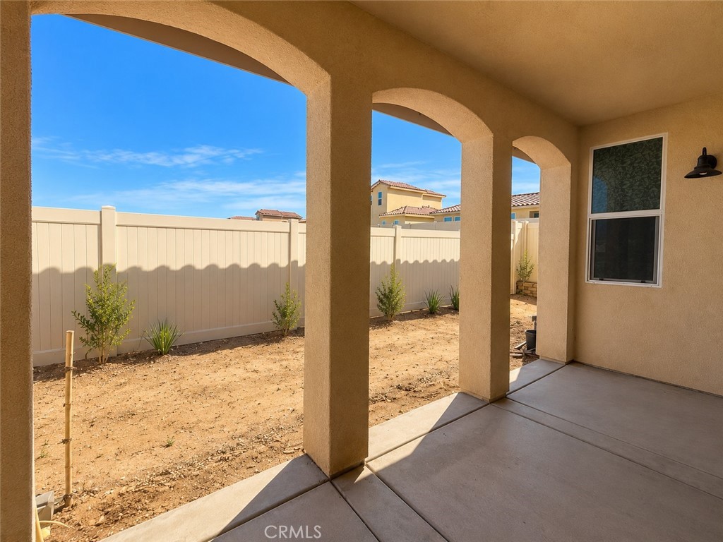 Virtual Sunlit Backyard Patio and Arches