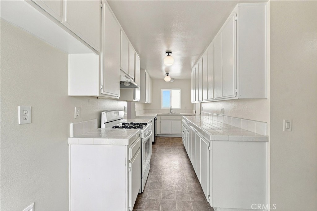 334 Palm Drive, Hermosa Beach, CA 90254