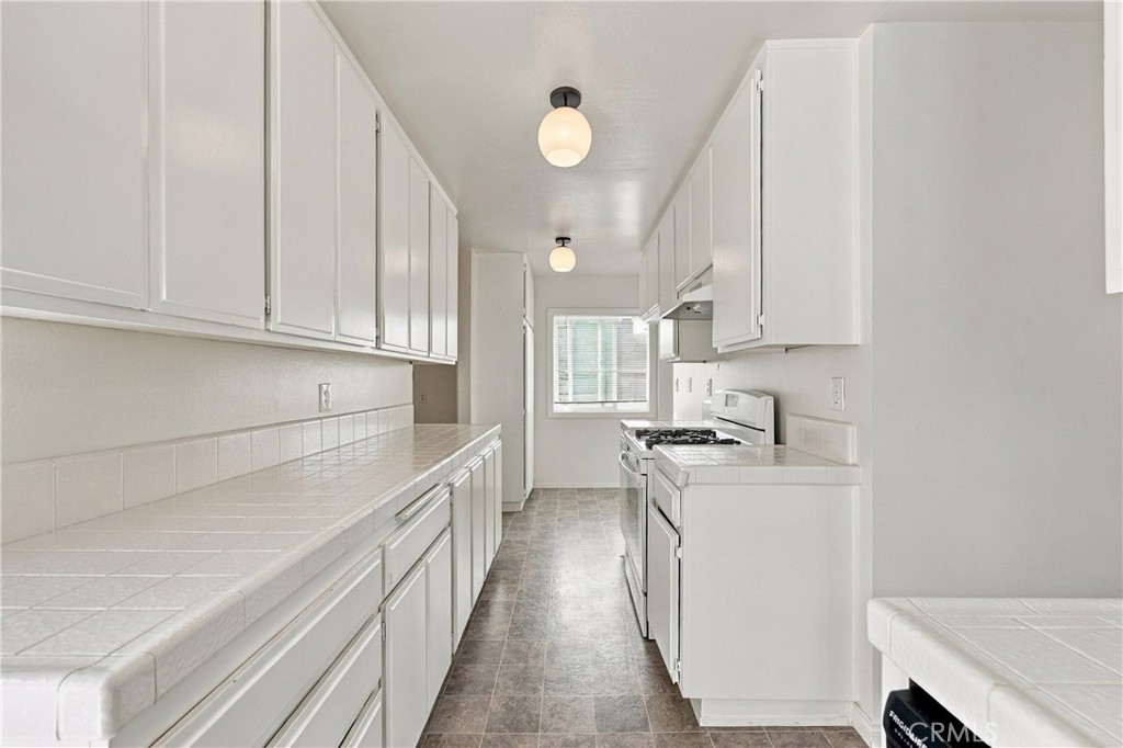 334 Palm Drive, Hermosa Beach, CA 90254