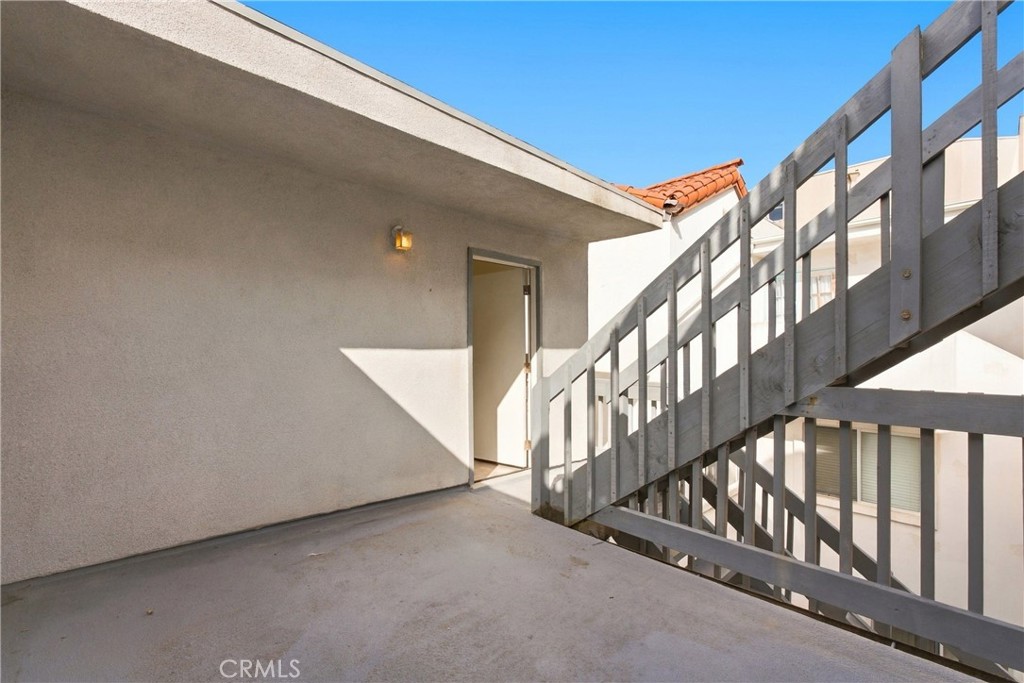 Patio off the kitchen door for the exclusive use of this unit