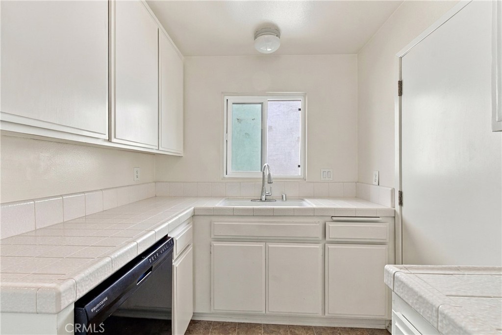 334 Palm Drive, Hermosa Beach, CA 90254