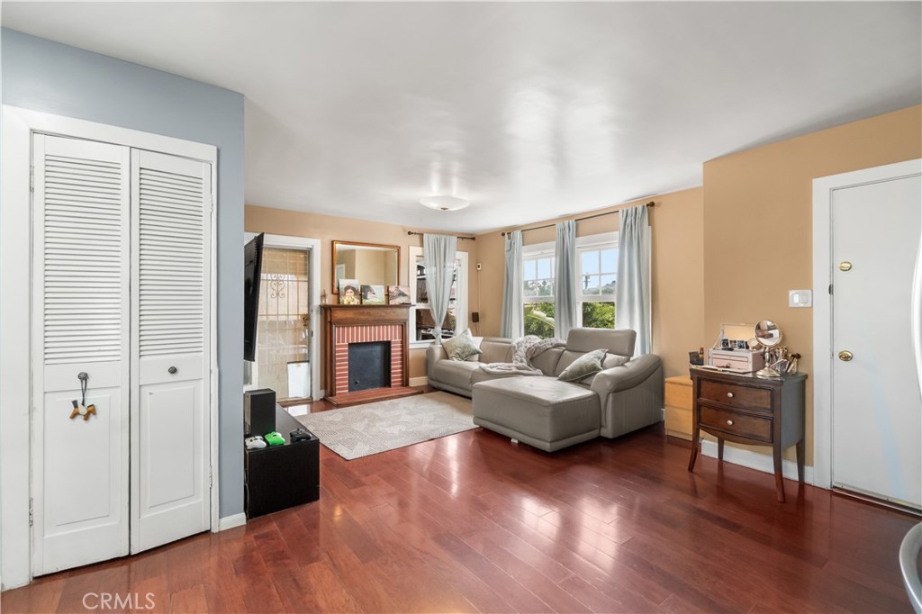 4603 St Charles, #4, Los Angeles, CA 90019