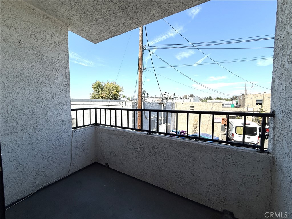 1212 Gladys Avenue, #201, Long Beach, CA 90804