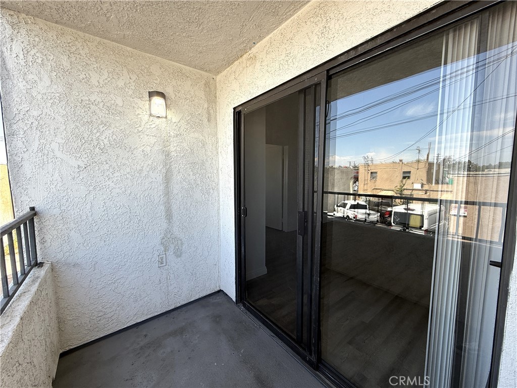 1212 Gladys Avenue, #201, Long Beach, CA 90804