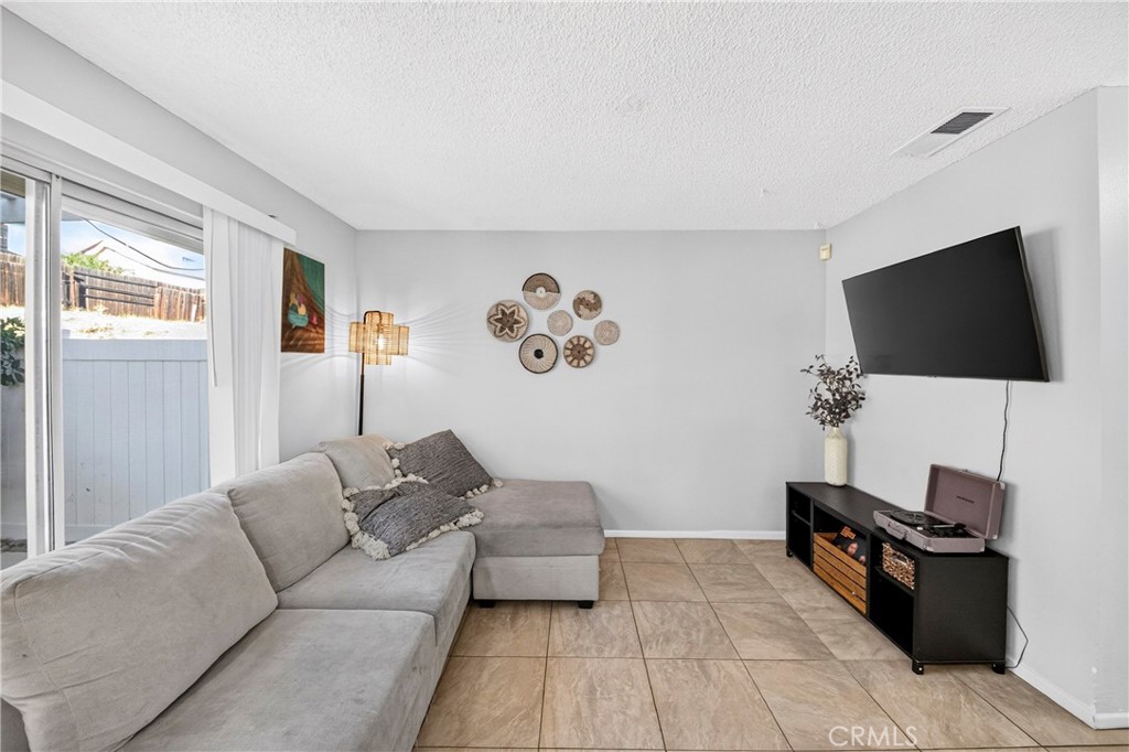 23034 Mansfield, Moreno Valley, CA 92557