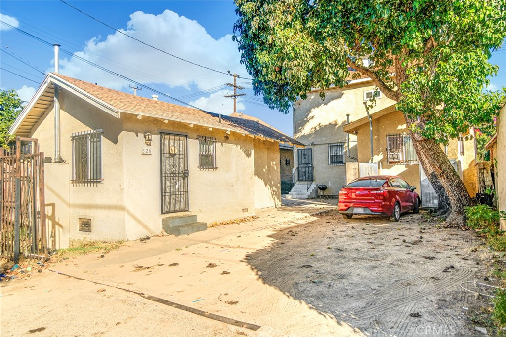 626 E 51st, Los Angeles, CA 90011 626 E 51st, Los Angeles, CA 90011
