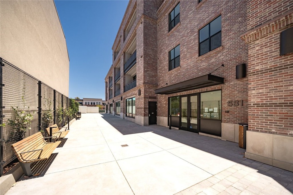 581 Higuera Street, #406, San Luis Obispo, CA 93401 581 Higuera Street, #406, San Luis Obispo, CA 93401