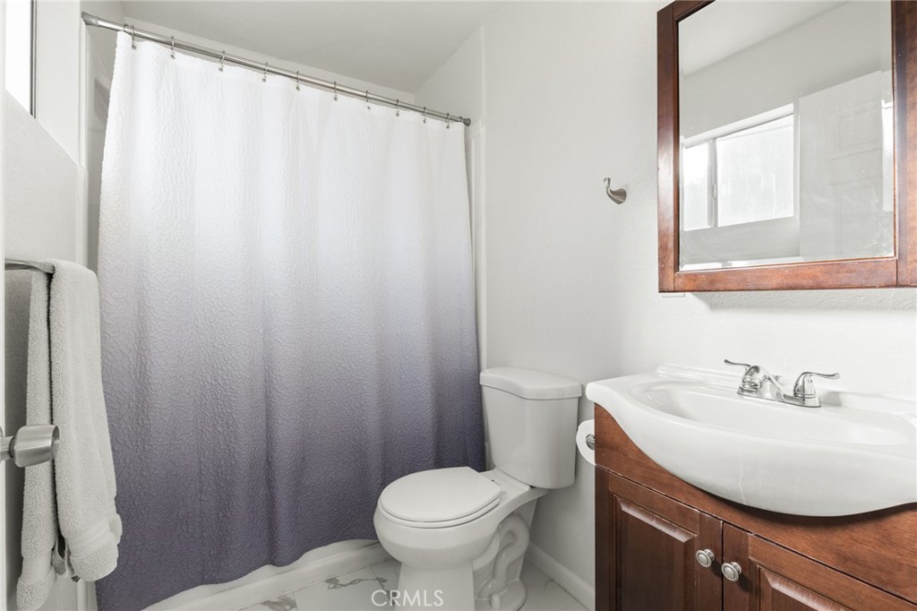 627 El Paso, Corning, CA 96021