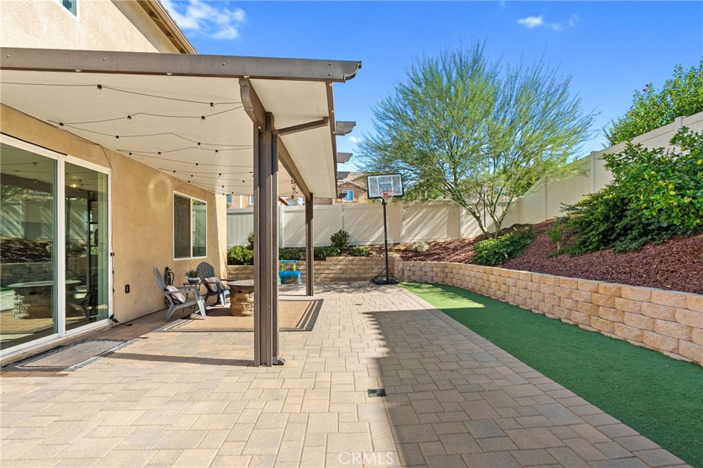 13422 Red Hawk Drive, Sylmar, CA 91342