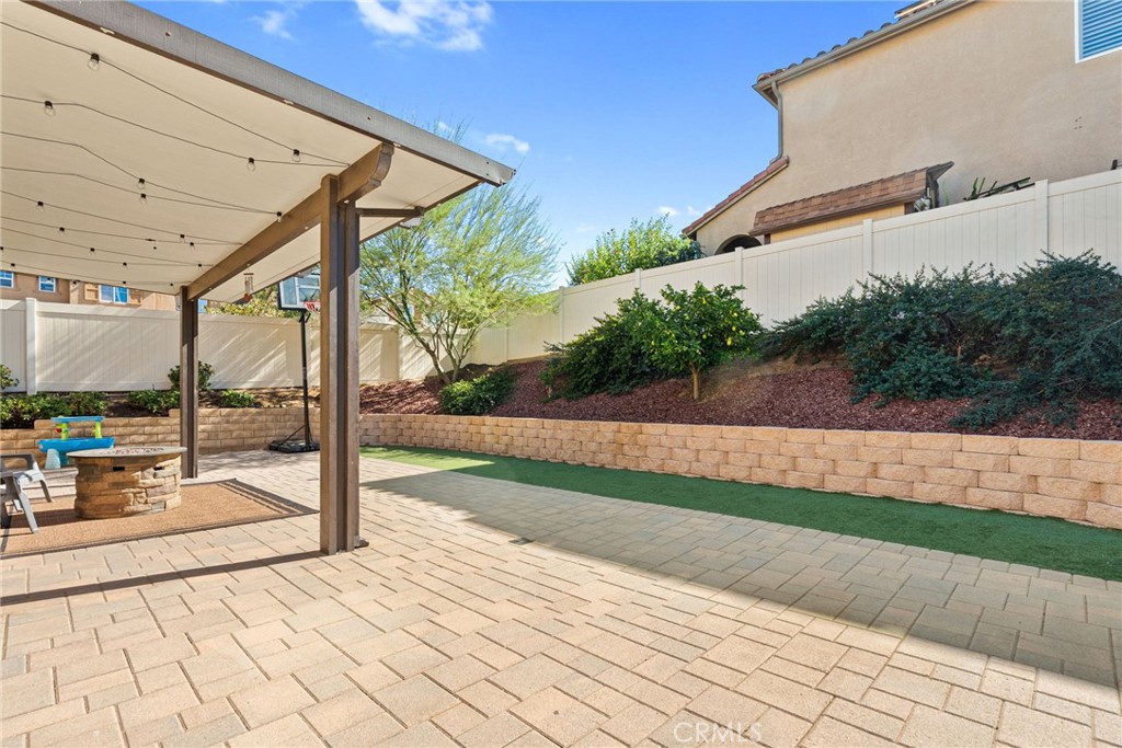 13422 Red Hawk Drive, Sylmar, CA 91342