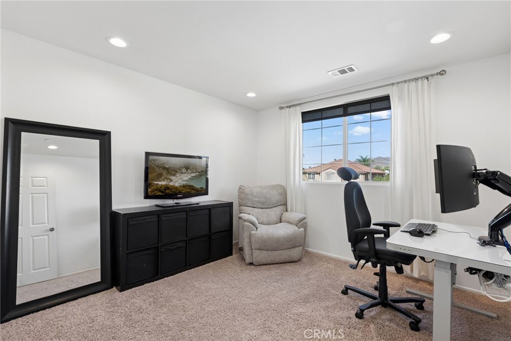13422 Red Hawk Drive, Sylmar, CA 91342