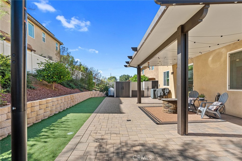 13422 Red Hawk Drive, Sylmar, CA 91342