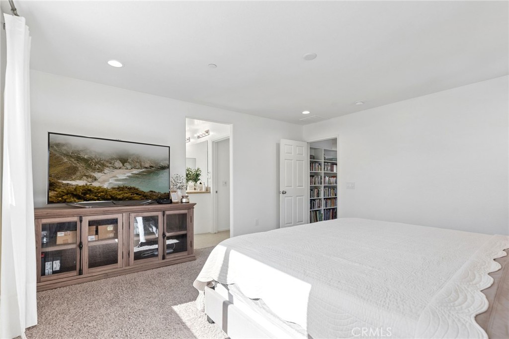 13422 Red Hawk Drive, Sylmar, CA 91342