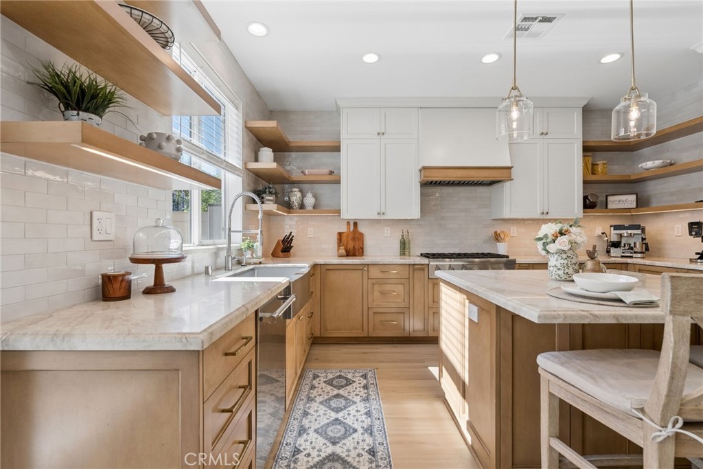 13422 Red Hawk Drive, Sylmar, CA 91342