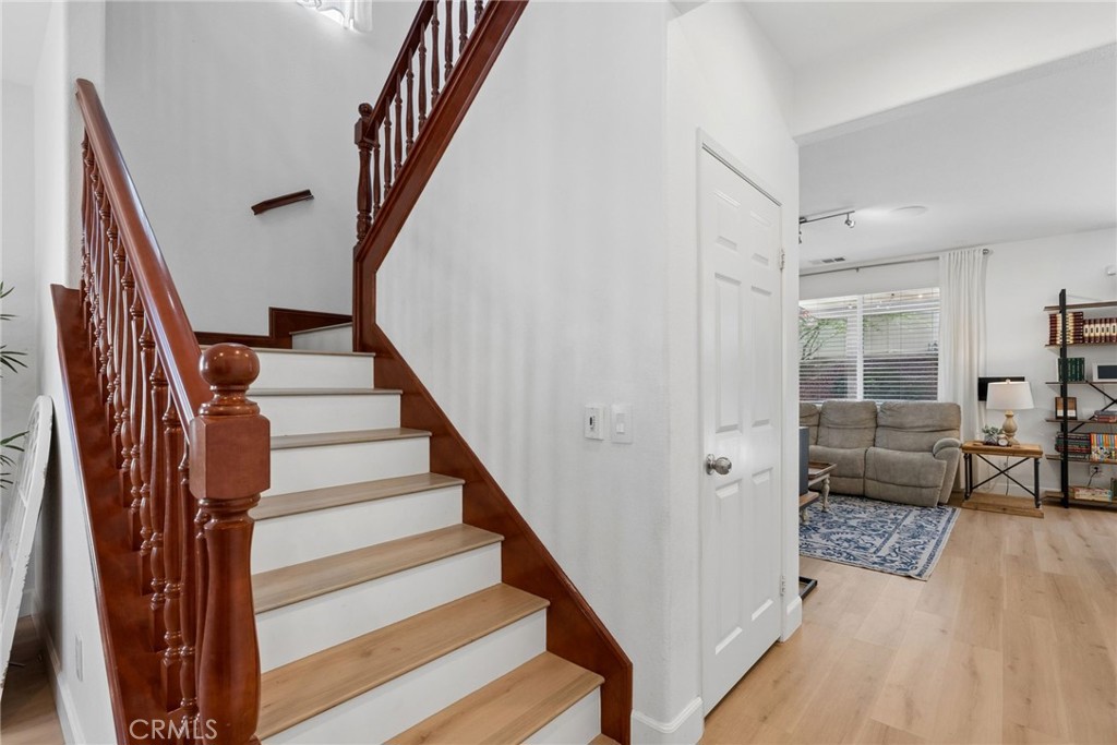 13422 Red Hawk Drive, Sylmar, CA 91342
