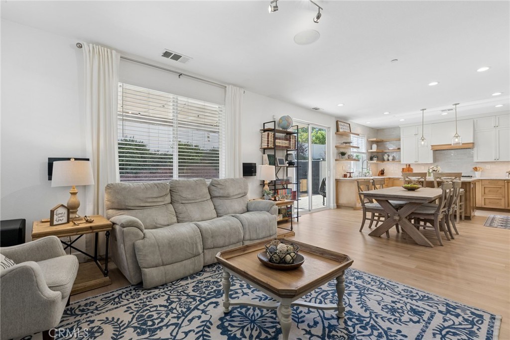 13422 Red Hawk Drive, Sylmar, CA 91342