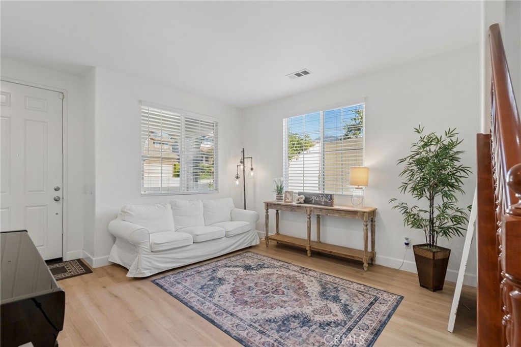 13422 Red Hawk Drive, Sylmar, CA 91342